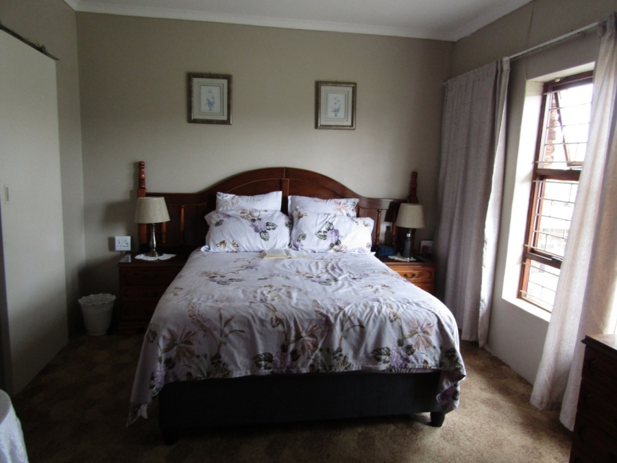 3 Bedroom Property for Sale in Hankey Eastern Cape